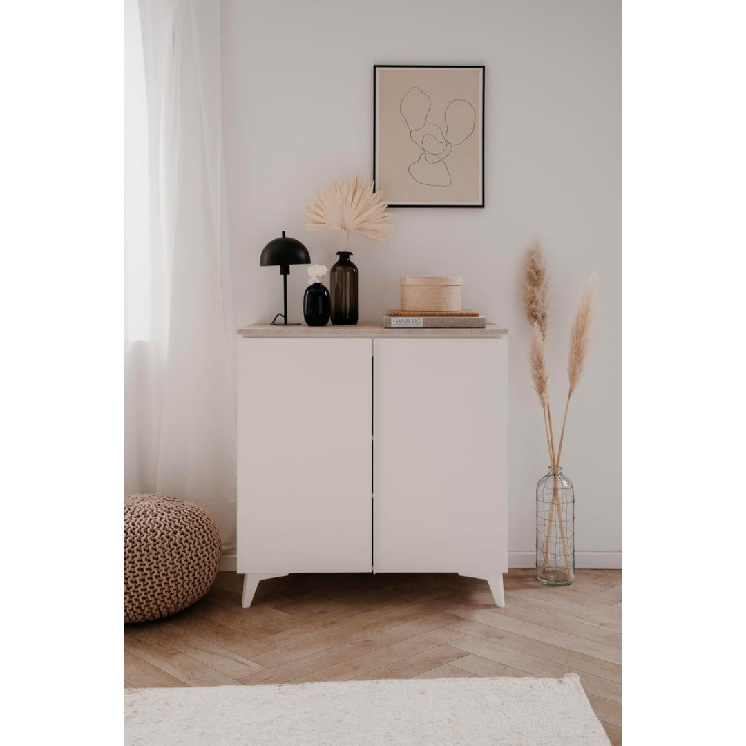 Sideboard aus Holzwerkstoff mit sanft schliessenden Fronten