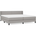 Boxspringbett aus Stoff zeigt einen Lattenrost