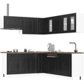 Offene Ablagen an dem Wandschrank