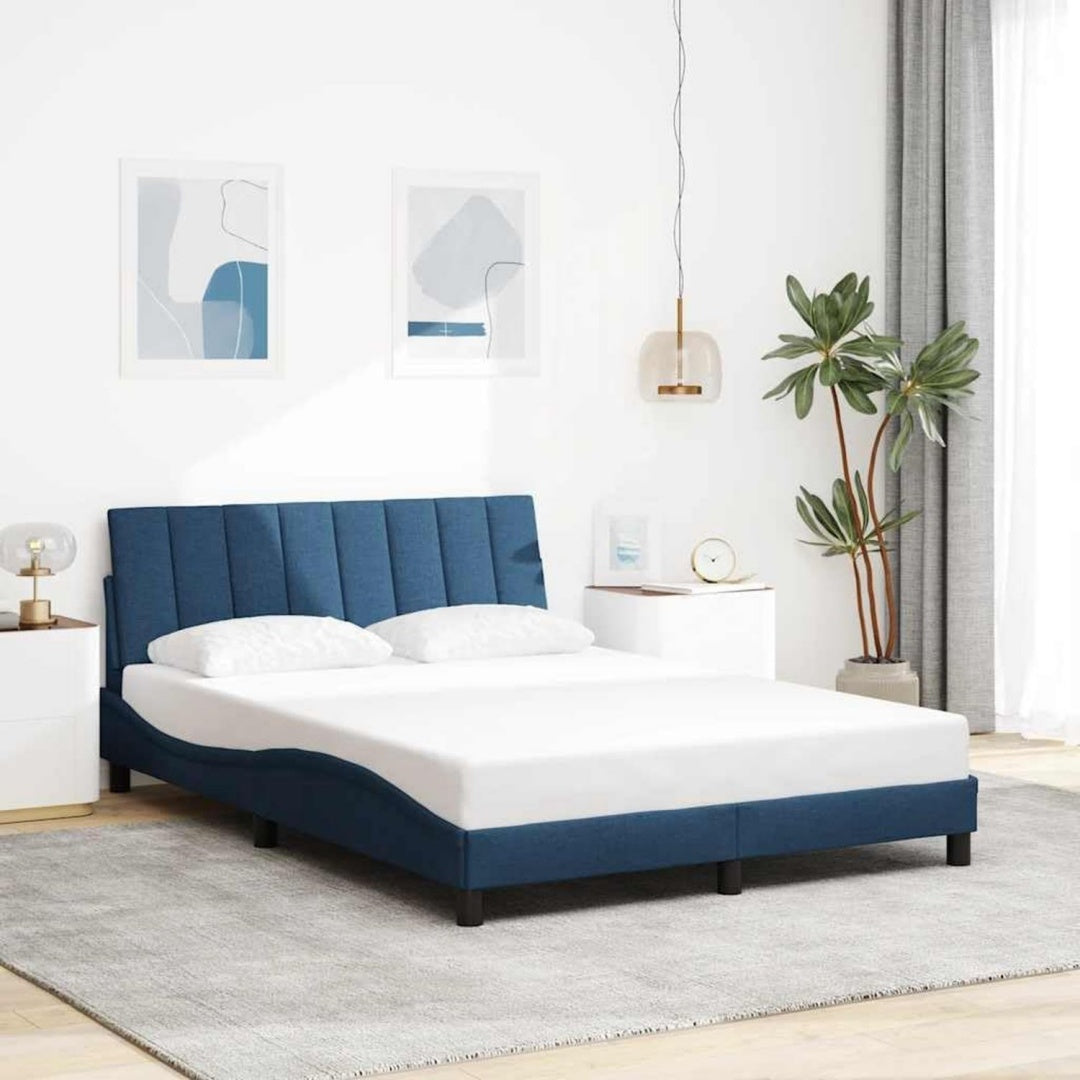 Bettgestell mit den Massen 140 x 190 cm in Blau
