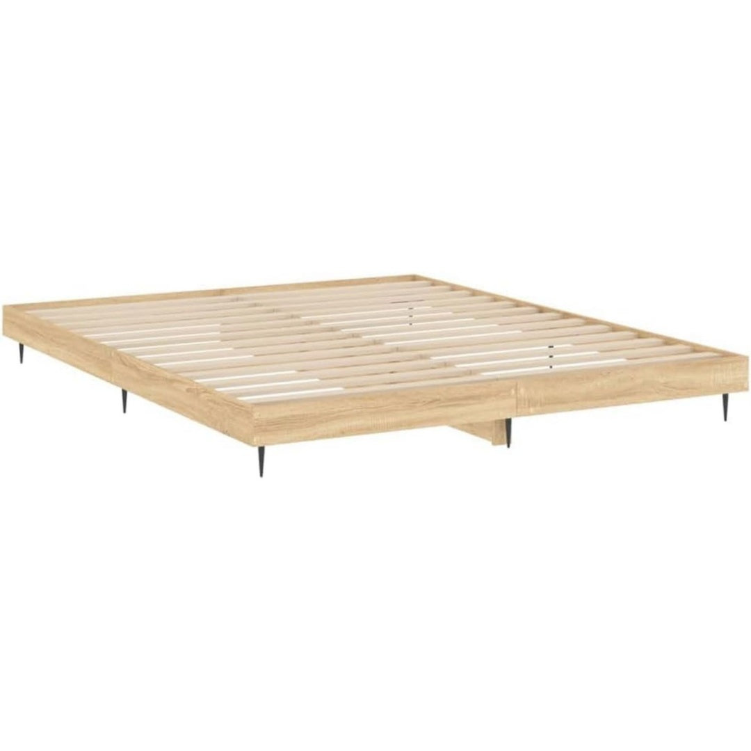 Bettgestell aus Holzwerkstoff und Metall mit einem Metallgestell