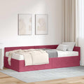 Das Bettgestell nimmt mit 204 x 104 x 57 cm Gestalt an